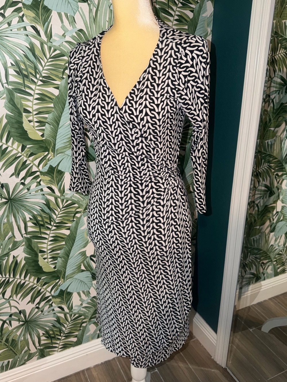 Maggy London Black & White Printed Wrap Midi Dress
